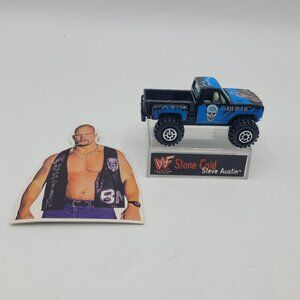 1998 WWF Radical Riders STONE COLD DieCast Car & stand 1/64 Scale